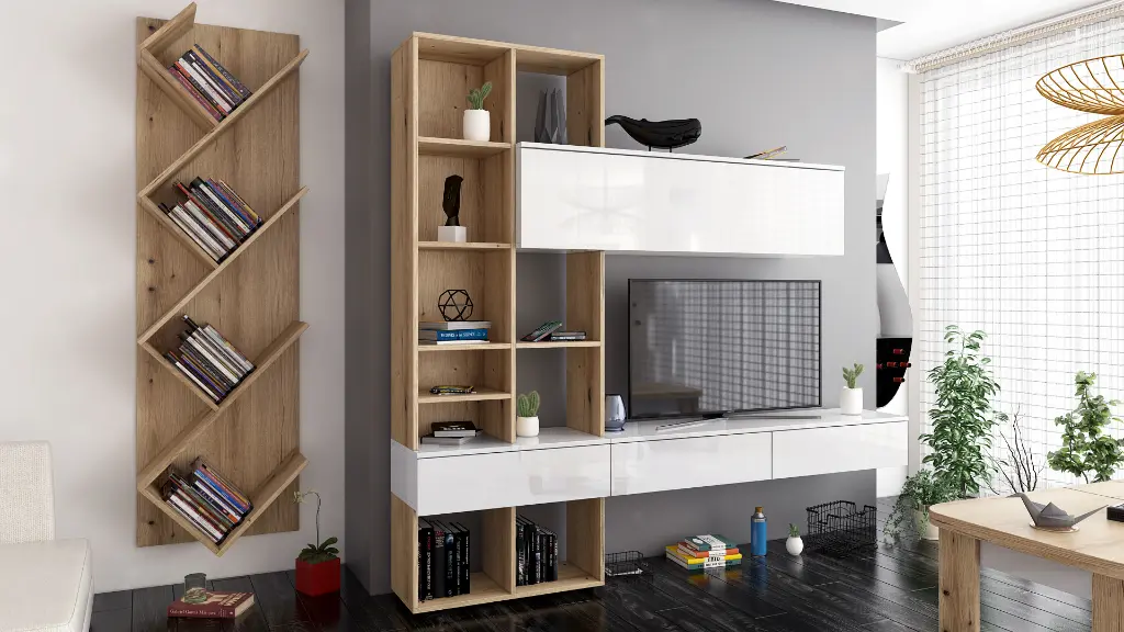 WU Whitney- CEO + WG- cam06.webp