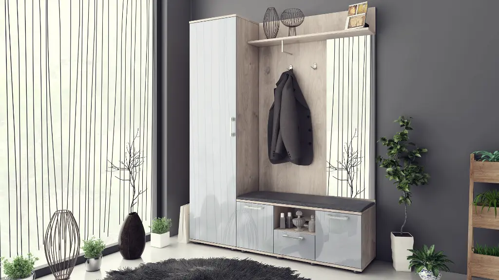 Hallway Trip- GCO + TG- cam01.webp