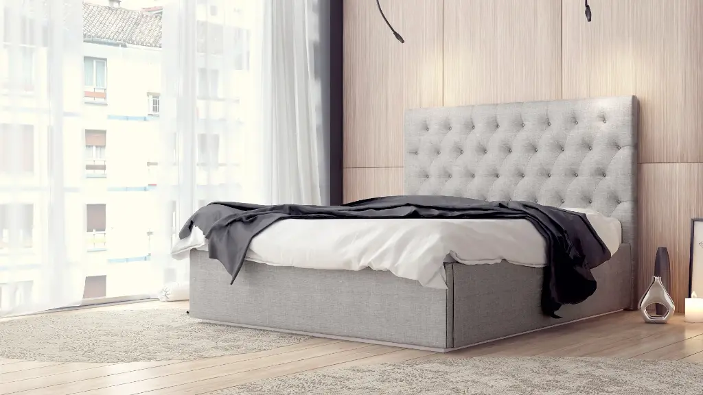 Тапицирано легло Diplomat